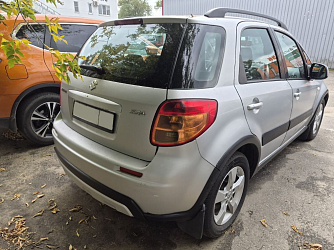 SUZUKI SX4