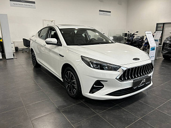 JAC J7 LUXURY 1,5T CVT 2WD