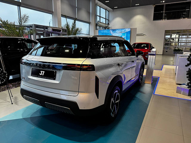 JAECOO J7 FL 1.5T DCT Urban FL