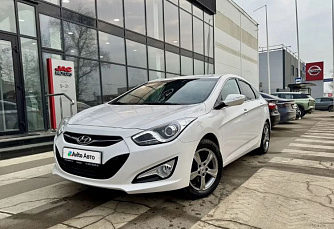 Hyundai i40 2.0 MT
