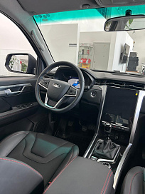 JAC T8 PRO 2.4T MT Full Extra 4WD